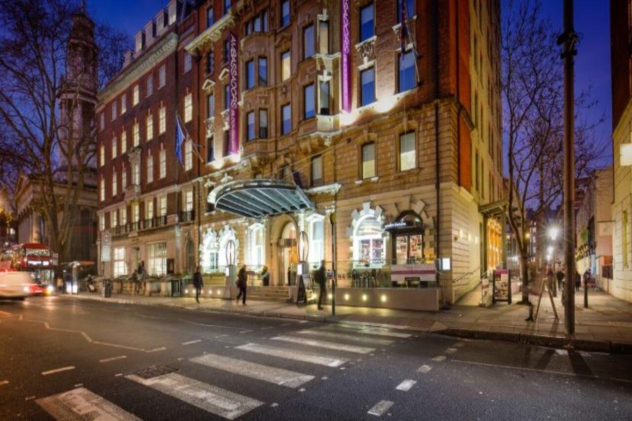 ホテル アンバサダーズ ブルムズベリー ロンドン エクステリア 写真